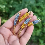 Beaut&Berry Rhinestone Ear of Wheat Brooches for Women Blue and Yellow Plant Pins Unisex Office Party Casual Accessories Gifts photo review