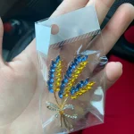 New Three head Rhinestone Ear of Wheat Brooches for Women Unisex Botanical Pins 2-color Available Casual Party Accessories Gifts photo review