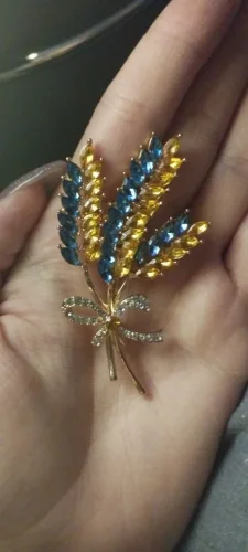 New Three head Rhinestone Ear of Wheat Brooches for Women Unisex Botanical Pins 2-color Available Casual Party Accessories Gifts photo review