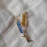 Beaut&Berry Rhinestone Ear of Wheat Brooches for Women Blue and Yellow Plant Pins Unisex Office Party Casual Accessories Gifts photo review