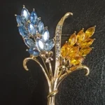 New Sparkling Rhinestone Ear of Wheat Brooches for Women Unisex Plant Pins 4-color Available Casual Party Accessories Gifts photo review