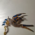 Beaut&Berry Sparkling Peace Dove Brooch for Women Rhinestone Ear of Wheat Pin Ukraine Casual Accessory Gift photo review