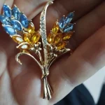 New Sparkling Rhinestone Ear of Wheat Brooches for Women Unisex Plant Pins 4-color Available Casual Party Accessories Gifts photo review