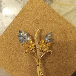 New Sparkling Rhinestone Ear of Wheat Brooches for Women Unisex Plant Pins 4-color Available Casual Party Accessories Gifts photo review