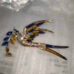 Beaut&Berry Sparkling Peace Dove Brooch for Women Rhinestone Ear of Wheat Pin Ukraine Casual Accessory Gift photo review