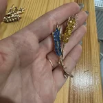 Beaut&Berry Ear of Wheat Brooches for Women Rhinestone Blue and Yellow Plant Pins 5-Color Unisex Casual Accessories Gifts photo review