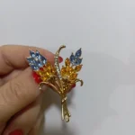 New Sparkling Rhinestone Ear of Wheat Brooches for Women Unisex Plant Pins 4-color Available Casual Party Accessories Gifts photo review