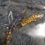 Beaut&Berry Ear of Wheat Brooches for Women Rhinestone Blue and Yellow Plant Pins 5-Color Unisex Casual Accessories Gifts photo review