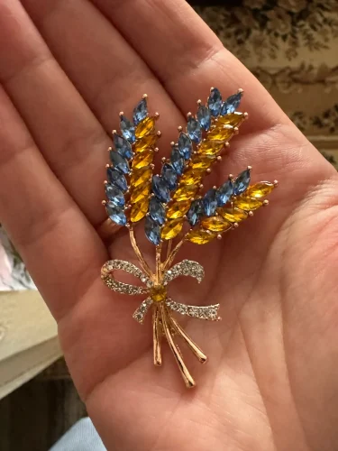 New Three head Rhinestone Ear of Wheat Brooches for Women Unisex Botanical Pins 2-color Available Casual Party Accessories Gifts photo review