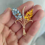 New Sparkling Rhinestone Ear of Wheat Brooches for Women Unisex Plant Pins 4-color Available Casual Party Accessories Gifts photo review