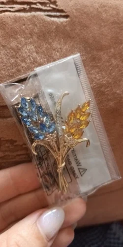 New Sparkling Rhinestone Ear of Wheat Brooches for Women Unisex Plant Pins 4-color Available Casual Party Accessories Gifts photo review