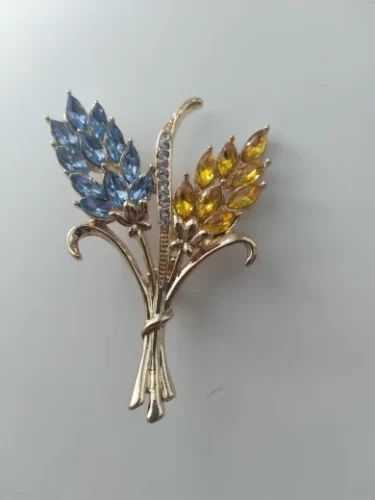 New Sparkling Rhinestone Ear of Wheat Brooches for Women Unisex Plant Pins 4-color Available Casual Party Accessories Gifts photo review