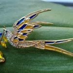 Beaut&Berry Sparkling Peace Dove Brooch for Women Rhinestone Ear of Wheat Pin Ukraine Casual Accessory Gift photo review