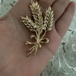 New Three head Rhinestone Ear of Wheat Brooches for Women Unisex Botanical Pins 2-color Available Casual Party Accessories Gifts photo review