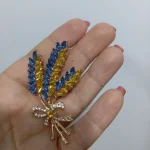 New Three head Rhinestone Ear of Wheat Brooches for Women Unisex Botanical Pins 2-color Available Casual Party Accessories Gifts photo review