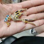 Beaut&Berry Sparkling Peace Dove Brooch for Women Rhinestone Ear of Wheat Pin Ukraine Casual Accessory Gift photo review