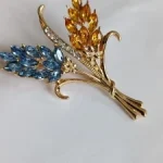 New Sparkling Rhinestone Ear of Wheat Brooches for Women Unisex Plant Pins 4-color Available Casual Party Accessories Gifts photo review