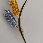 Beaut&Berry Ear of Wheat Brooches for Women Rhinestone Blue and Yellow Plant Pins 5-Color Unisex Casual Accessories Gifts photo review