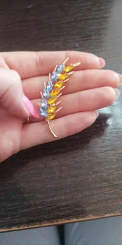 Beaut&Berry Ear of Wheat Brooches for Women Rhinestone Blue and Yellow Plant Pins 5-Color Unisex Casual Accessories Gifts photo review