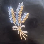 Beaut&Berry Ear of Wheat Brooches for Women Rhinestone Blue and Yellow Plant Pins 5-Color Unisex Casual Accessories Gifts photo review