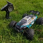 1:16 70KM/H 4WD RC Car With Led Lights 2.4G Radio High Speed Brushless Motor Remote Control Off-Road Cars for Children toys photo review