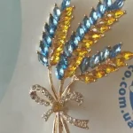 New Three head Rhinestone Ear of Wheat Brooches for Women Unisex Botanical Pins 2-color Available Casual Party Accessories Gifts photo review