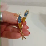 Beaut&Berry Ear of Wheat Brooches for Women Rhinestone Blue and Yellow Plant Pins 5-Color Unisex Casual Accessories Gifts photo review