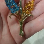 New Sparkling Rhinestone Ear of Wheat Brooches for Women Unisex Plant Pins 4-color Available Casual Party Accessories Gifts photo review